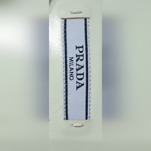 Prada Green 65 Leather Pump Heels Pointed Toe Spell Out Women Size 37 EU / 7W US - Picture 7 of 7